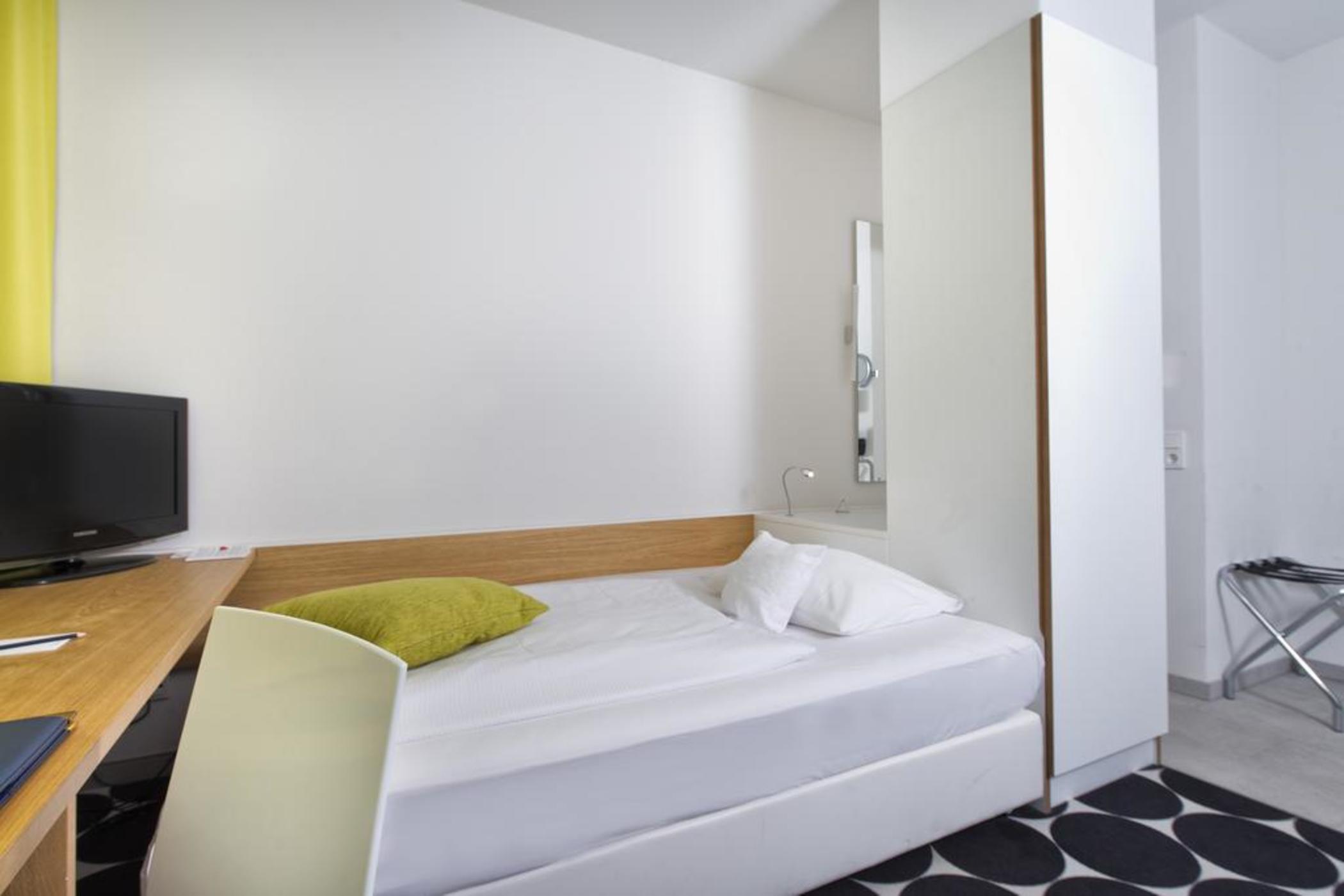 Tryp By Wyndham Frankfurt Hotel Frankfurt pe Main Exterior foto