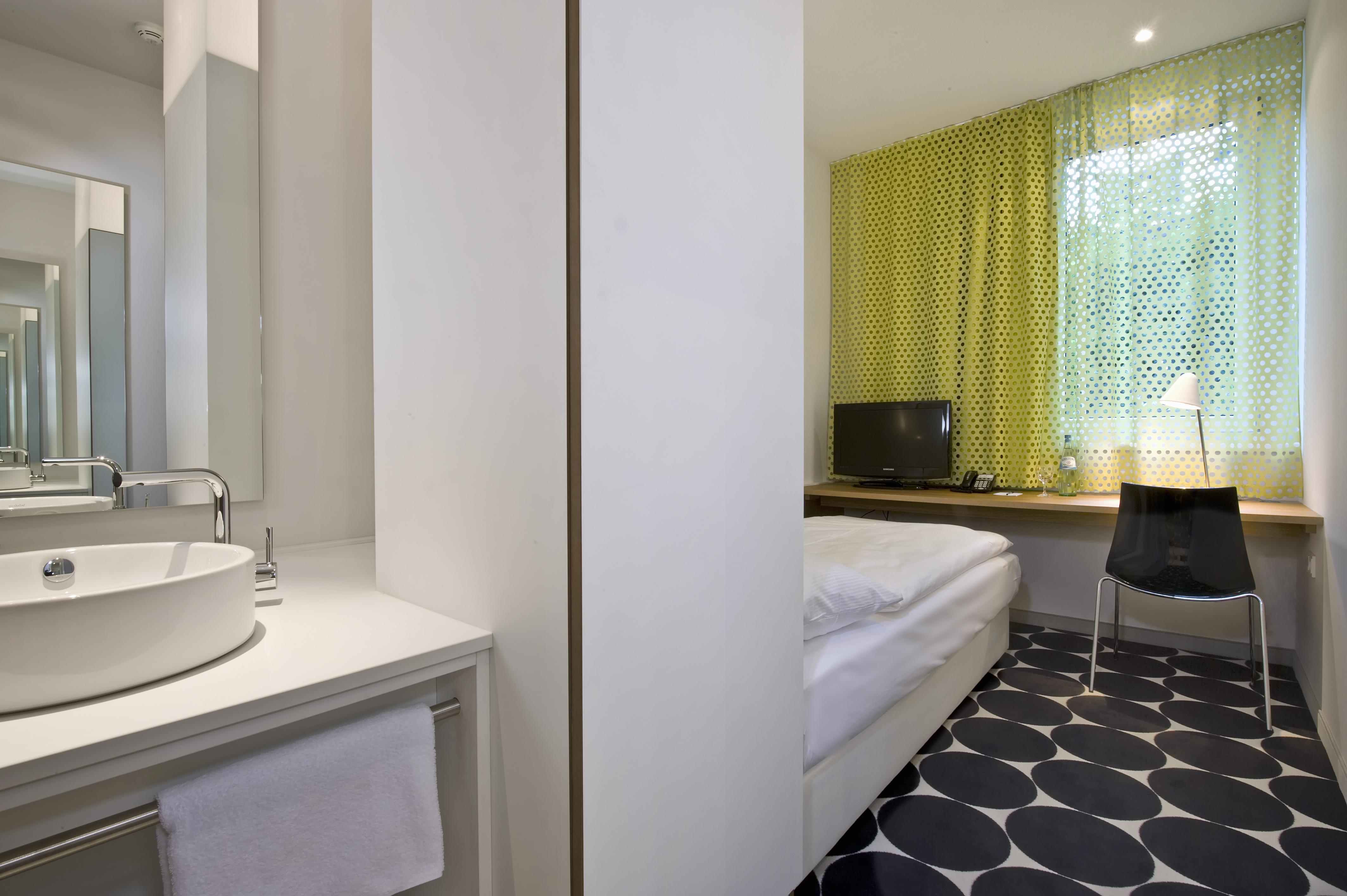Tryp By Wyndham Frankfurt Hotel Frankfurt pe Main Exterior foto