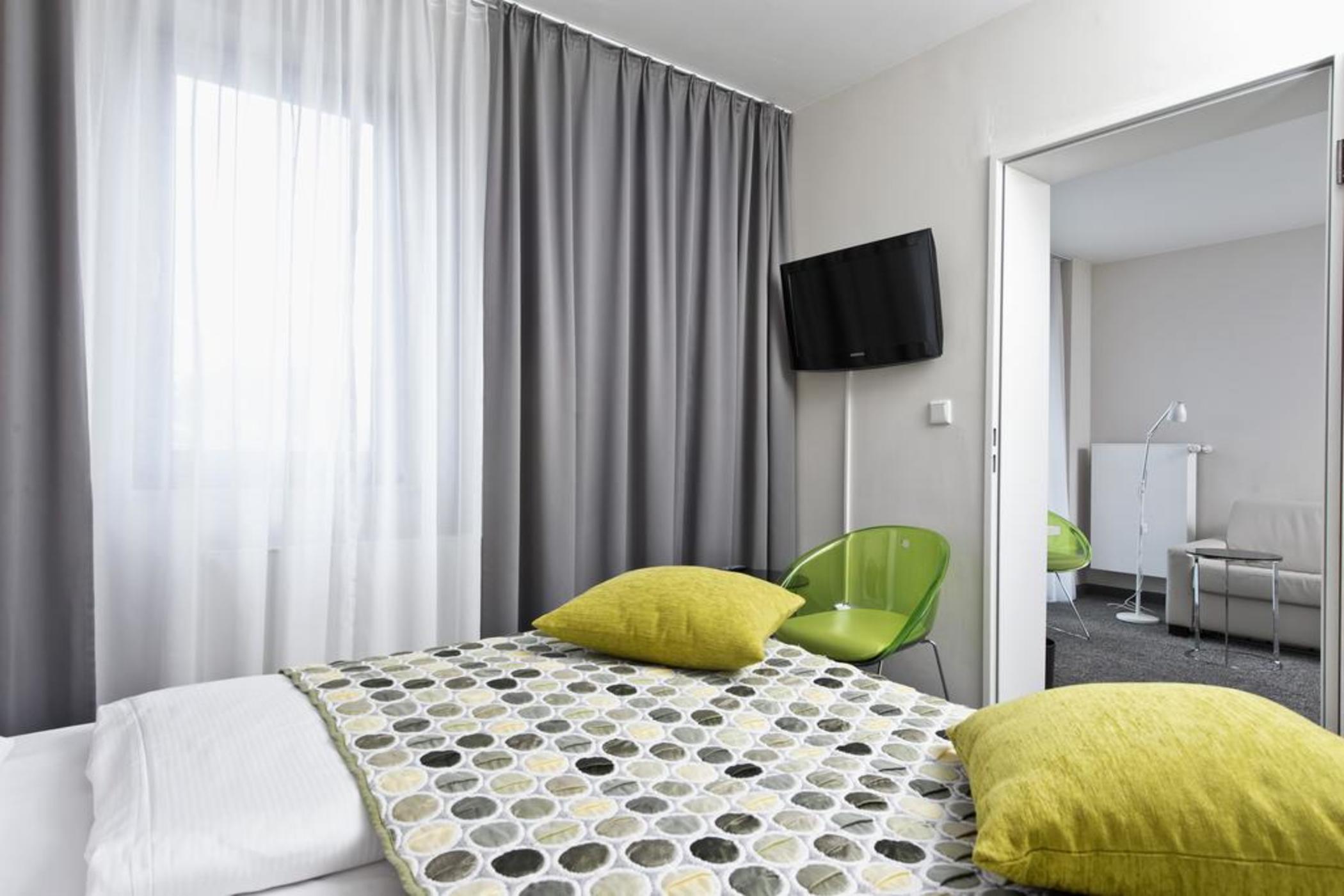 Tryp By Wyndham Frankfurt Hotel Frankfurt pe Main Exterior foto