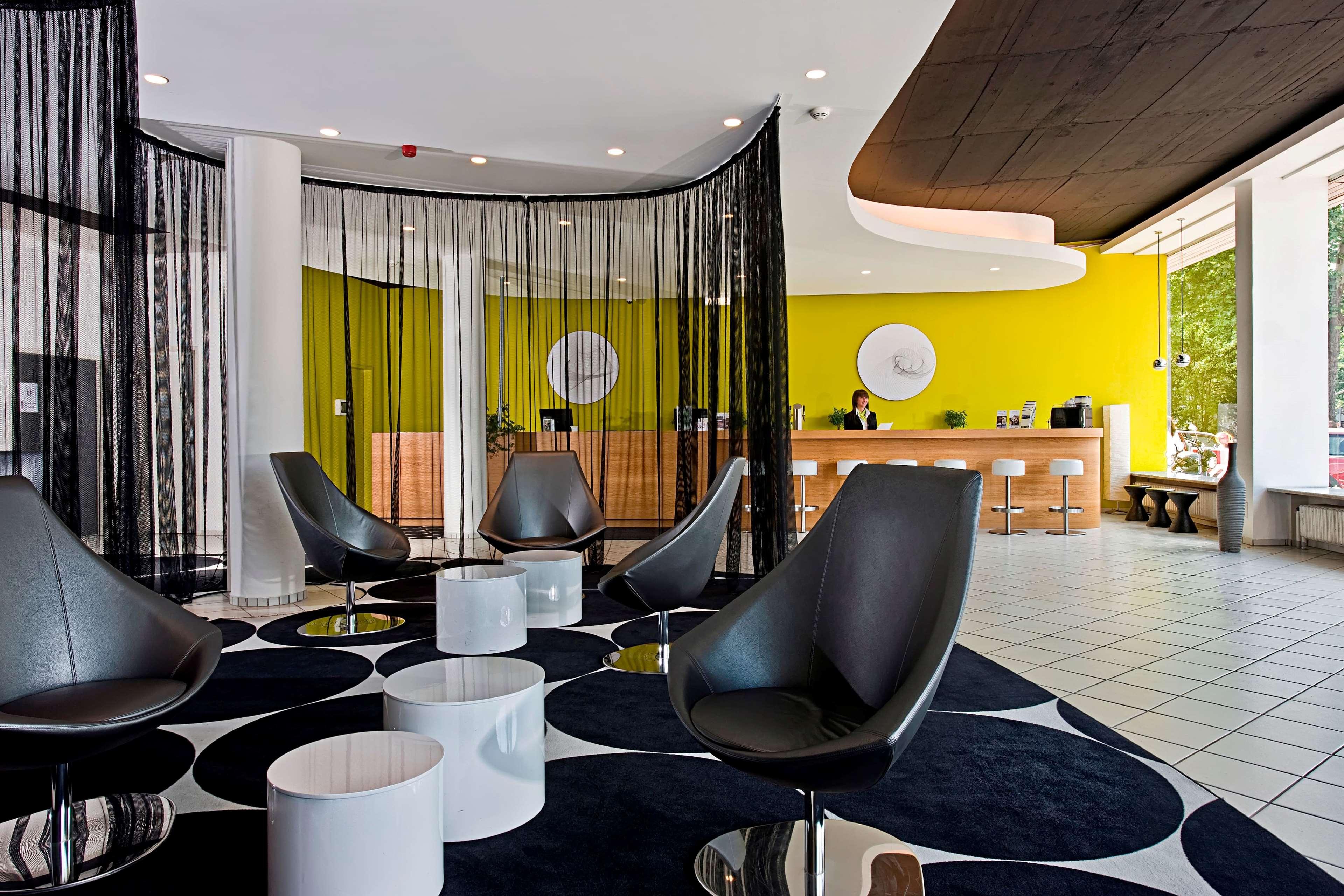 Tryp By Wyndham Frankfurt Hotel Frankfurt pe Main Exterior foto