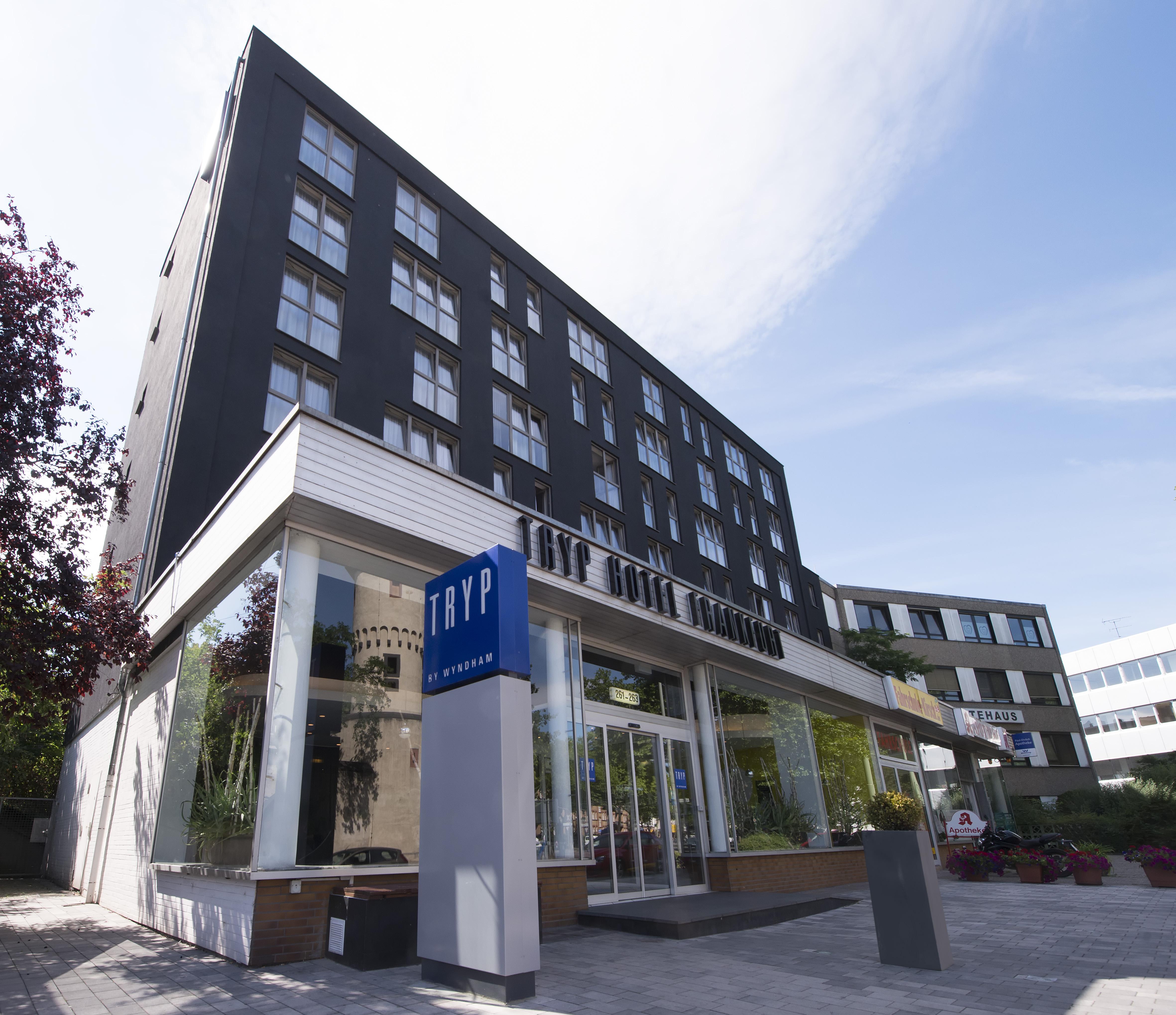 Tryp By Wyndham Frankfurt Hotel Frankfurt pe Main Exterior foto