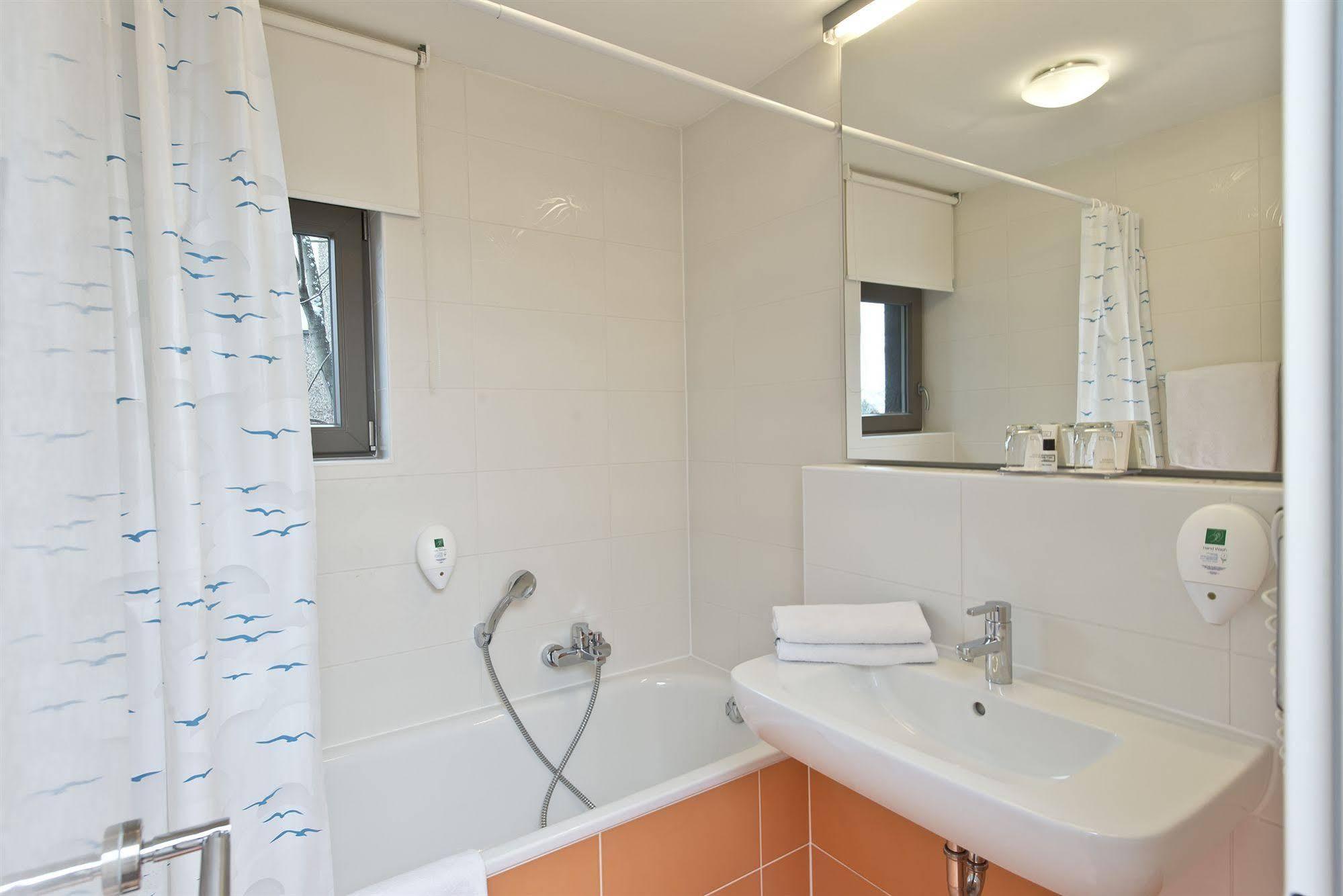 Tryp By Wyndham Frankfurt Hotel Frankfurt pe Main Cameră foto